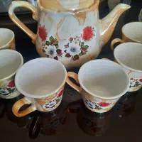 قوری وکپ چای خوری