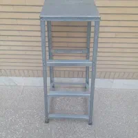 چهار پایه فلزی یک متری