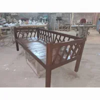 تخت سنتی چوبی