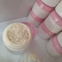 کرم ملکه صورت