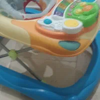 صندلی تاب شو برقی کودک به همراه سایرلوازم(دست دوم)