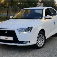 ماشین دنا پلاس تیپ۲ دنده ای ۱۴۰۰ سفید