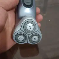 ماشین ریش تراش وسه تیغ،دست دوم درحد نو