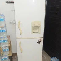 یخچال فریزر یَخچَوان