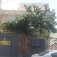 کلنگی سه نبش/۱۲۵ متر /بر ده متر
