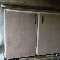 سنگ و آبچکان فلزی