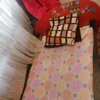 تخت نوجوان بااینکه و پاتختی