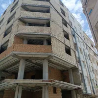 واحد ۱۱۷ متری رو به نما ..دو بهر غرق در نور