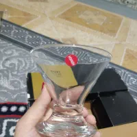 بستنی خوری و دیس و بشقاب