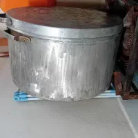 دیگ روحی و اجاق گاز  قابلمه