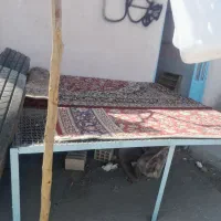 تخت آهنی
