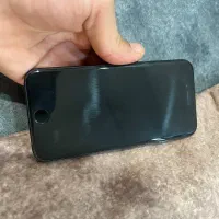 آیفون ۸ ۶۴gb