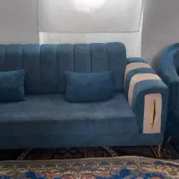 یه دست مبل ۸نفره سالم به رنگ آبی کاربنی