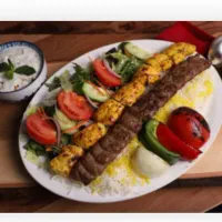 به چند نیروی اقا و خانوم رستوران بین راهی