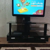 تلویزیون ۴۳اینچ پاناسونیک. وتعدادی وسایل منزل