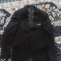کت مشکی اسپرت نو هستش سایز ۴۸ قیمت ۲۸۰۰