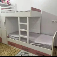 تخت خواب دو طبقه تمیز و سالم