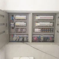 مجری تاسیسات برق ساختمان، به صورت کلی و جزعی