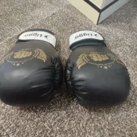 دستکش بوکس در حد نو