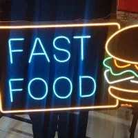 تابلو نئون فست فود