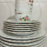 ظروف چینی دور طلایی گل سرخ