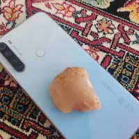 یک عدد سنگ قیمتی