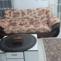 مبل ۴ نفره جنس خیلی خوب