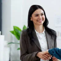 فروش غیر حضوری خانم با حقوق ثابت و پاره وقت