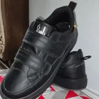 کفش نو چسبی