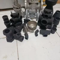 تعدادی اتصالات گازی ۱/۲تا۳اینچ وتعدادی ولو وفلنج