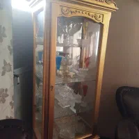 ویترین ،بوفه،کمد،شیک و در حد نو مناسب جهیزیه