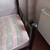 رادیو ضبط تلوزیون ۲۱ و تخت خواب