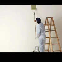 نقاشی در پنجره و ساختمان و پولیش ماشین
