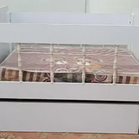 تخت گهواره ای کنار مادر کاملا نو|تخت و صندلی بچه|اراک, |دیوار