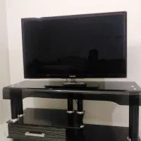 تلوزیون ال ای دی سامسونگ 42 با میز