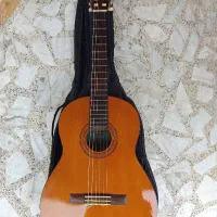 گیتار یاماها c40