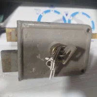 قفل درب حیاط