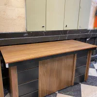 میز اداری و کتابخونه