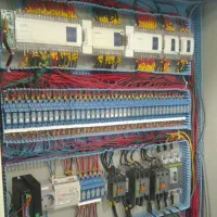 خدمات برقکارصنعتی نصب درایو،تابلو برق،PLCوعیب‌یابی