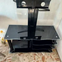 میز تلویزیون شیشه ای