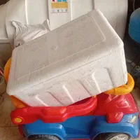 یخدان یونولیت و سه چرخه دسته دار بچه