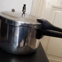 زودپز 8 لیتری استوک پارس لاله