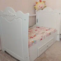 تخت کودک به همراه تشک