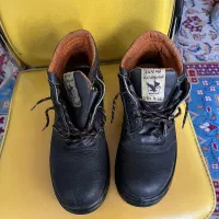 کفش کار ایمنی چرم طبیعی تبریزوکفش کوه Dockers