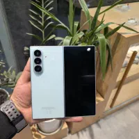 Galaxy Z Fold 7...256g ram12
