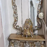 میز و آینه