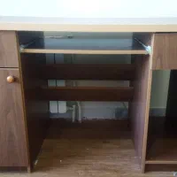 میز تحریر کامپیوتر و اداری