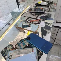 تعمیرات و خرید گوشی های تا چ‌والسیدی شکسته