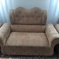 مبل ۳ نفره کاملا تمیز و سالم