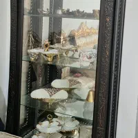 ویترین ۴ طبقه کاملا سالم بدون هیچ مشکل